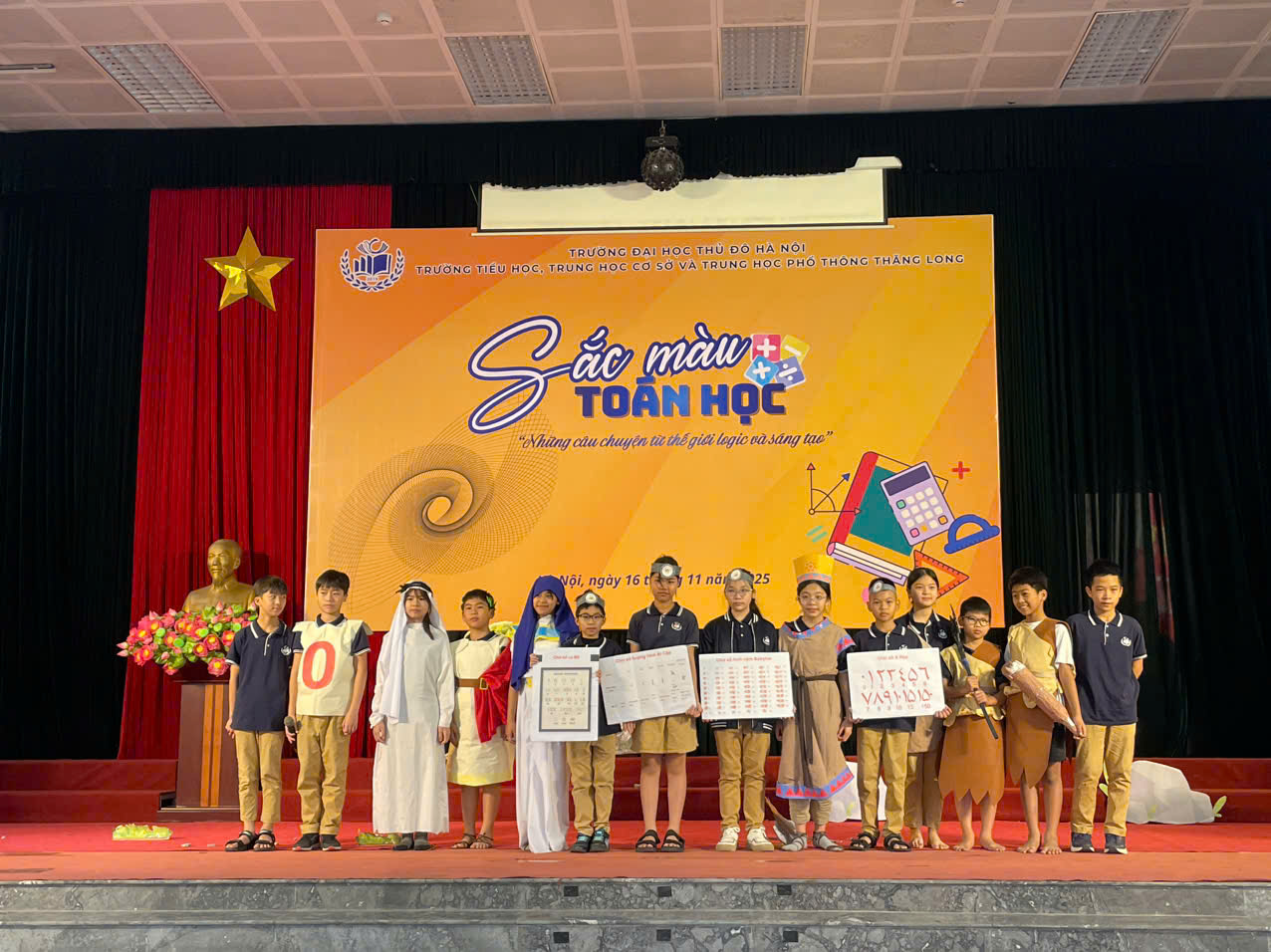 Hội thảo Sắc màu toán học