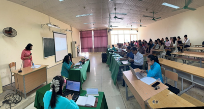 Đ/c Hiệu trưởng trả lời ý kiến Đ/c Hiệu trưởng trả lời ý kiến
